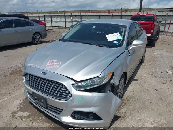 3FA6P0LU9GR203778 2016 FORD FUSION - Image 2