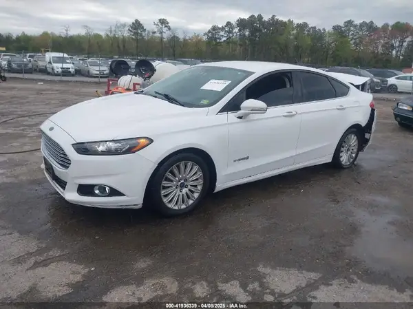 3FA6P0LU9GR318204 2016 FORD FUSION - Image 2