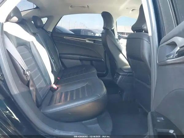3FA6P0LU9GR329039 2016 FORD FUSION - Image 8