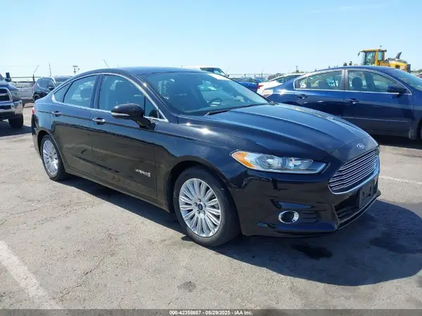 3FA6P0LU9GR405102 2016 FORD FUSION - Image 1