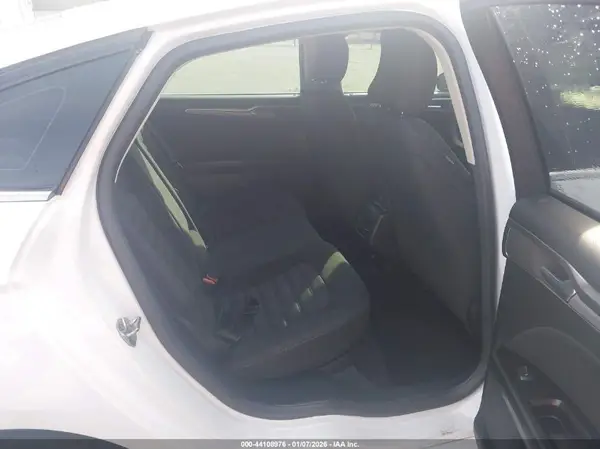3FA6P0LU9HR157855 2017 FORD FUSION - Image 8