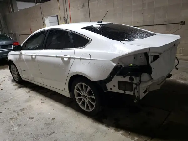 3FA6P0LU9HR252447 2017 FORD FUSION - Image 2