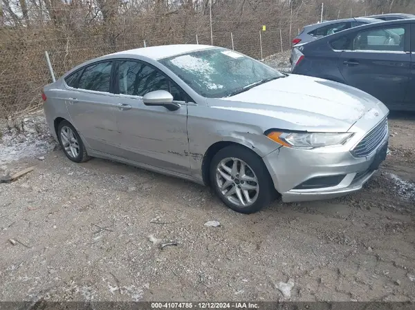 3FA6P0LU9HR278613 2017 FORD FUSION - Image 1
