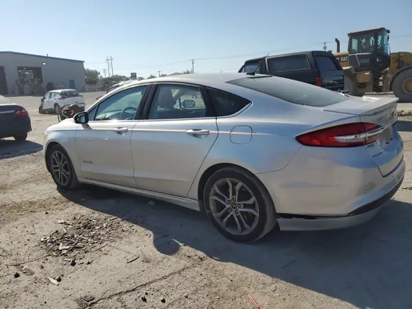 3FA6P0LU9HR303722 2017 FORD FUSION - Image 2