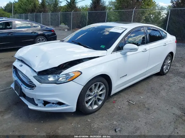 3FA6P0LU9HR305437 2017 FORD FUSION - Image 2