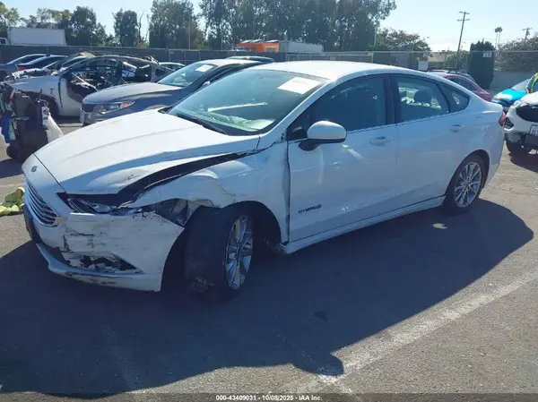 3FA6P0LU9HR324053 2017 FORD FUSION - Image 2