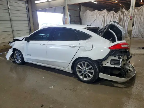 3FA6P0LU9HR325770 2017 FORD FUSION - Image 2