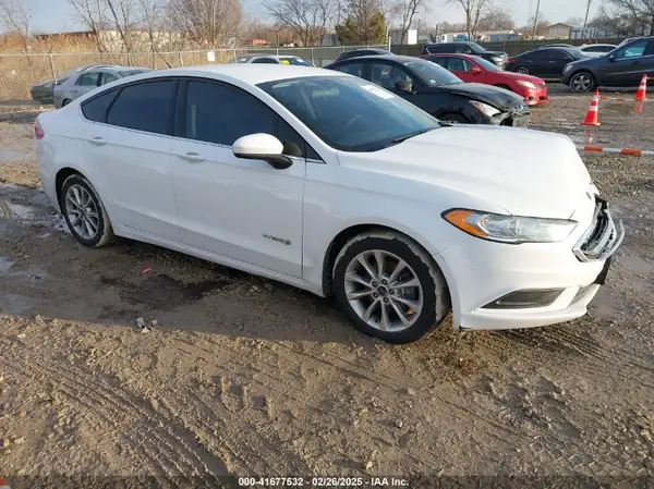 3FA6P0LU9HR344514 2017 FORD FUSION - Image 1