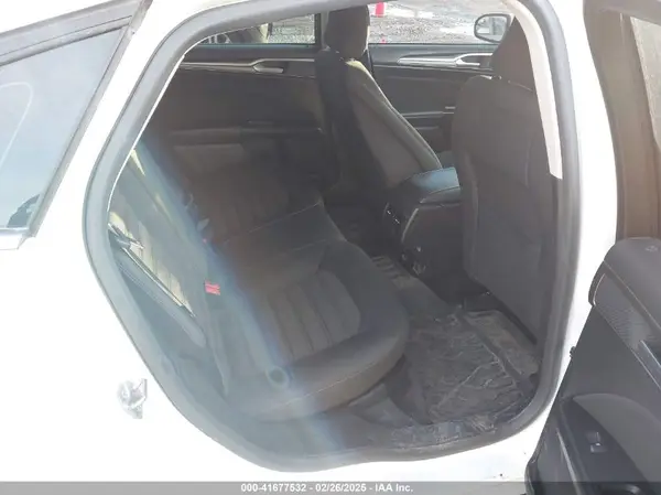 3FA6P0LU9HR344514 2017 FORD FUSION - Image 8