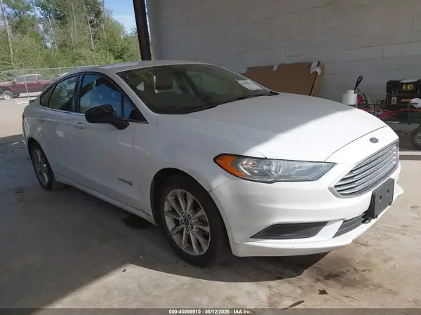 3FA6P0LU9HR355450 2017 FORD FUSION - Image 1