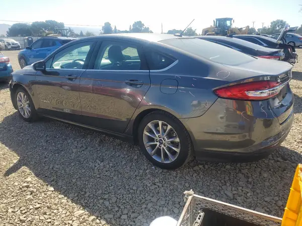 3FA6P0LU9HR357439 2017 FORD FUSION - Image 2