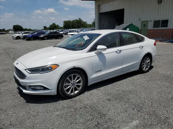 3FA6P0LU9HR359546 2017 FORD FUSION - Image 1