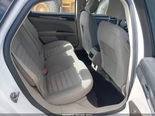 3FA6P0LU9HR368537 2017 FORD FUSION - Image 8