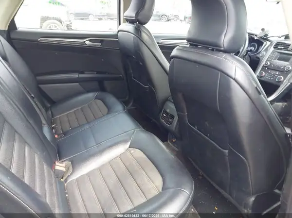 3FA6P0LU9HR374435 2017 FORD FUSION - Image 8