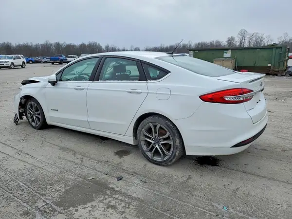 3FA6P0LU9HR374547 2017 FORD FUSION - Image 2