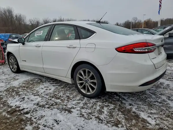 3FA6P0LU9HR385127 2017 FORD FUSION - Image 2