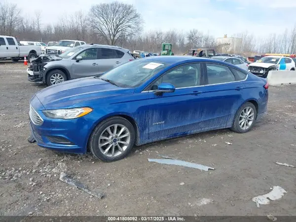 3FA6P0LU9HR386844 2017 FORD FUSION - Image 2