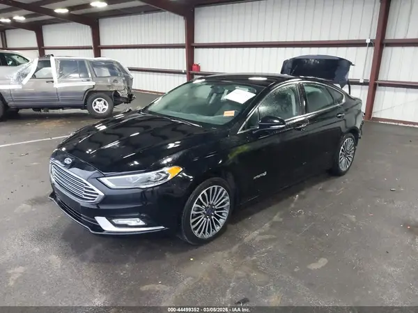 3FA6P0LU9HR395592 2017 FORD FUSION - Image 2