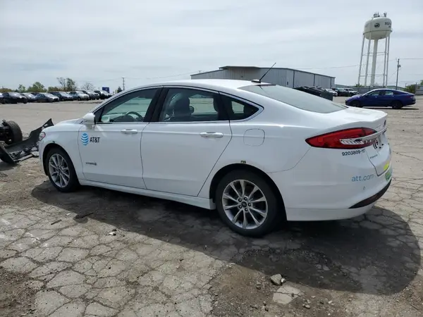 3FA6P0LU9HR400743 2017 FORD FUSION - Image 2