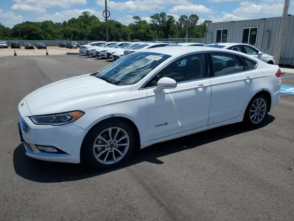 3FA6P0LU9HR409250 2017 FORD FUSION - Image 1
