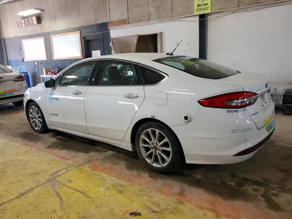 3FA6P0LU9HR409541 2017 FORD FUSION - Image 2