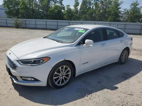 3FA6P0LU9HR409572 2017 FORD FUSION - Image 1
