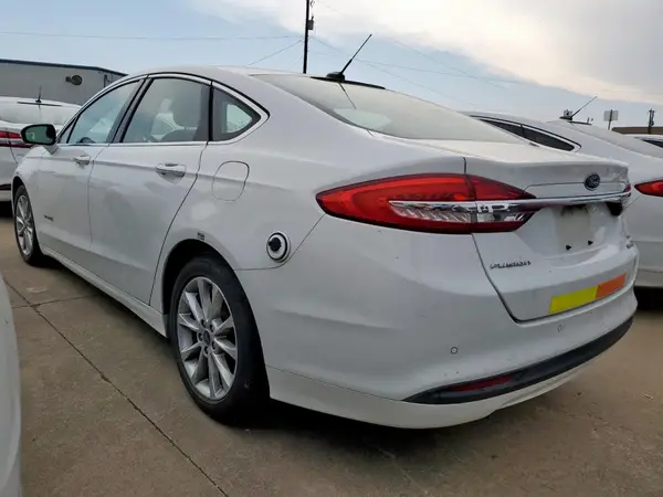 3FA6P0LU9HR409586 2017 FORD FUSION - Image 2