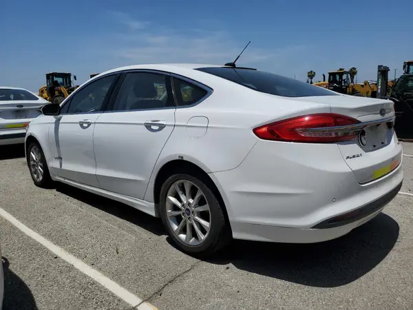 3FA6P0LU9HR409684 2017 FORD FUSION - Image 2