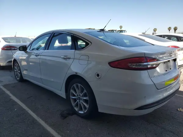 3FA6P0LU9HR410107 2017 FORD FUSION - Image 2