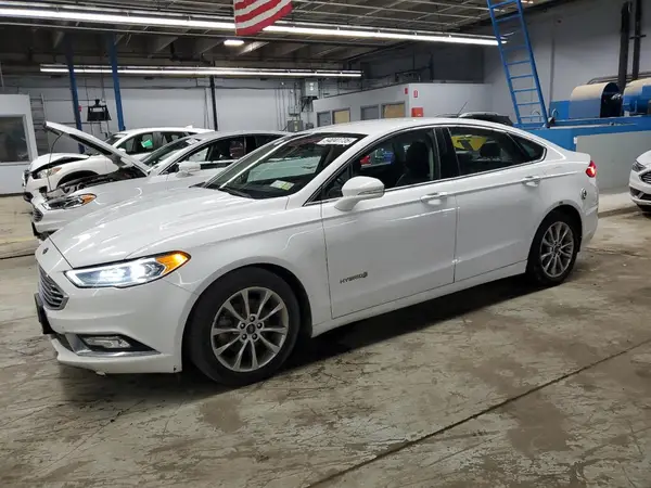 3FA6P0LU9HR410124 2017 FORD FUSION - Image 1
