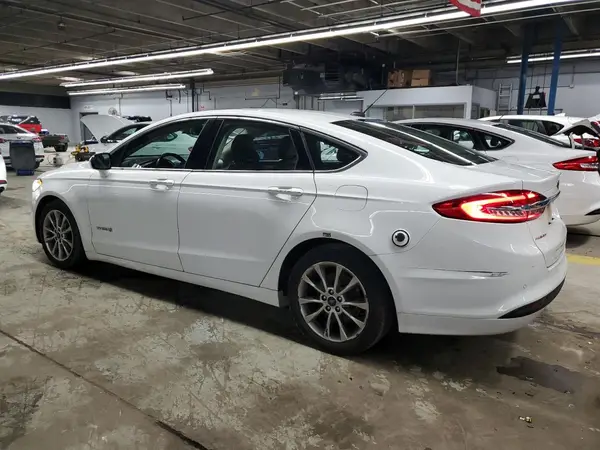 3FA6P0LU9HR410124 2017 FORD FUSION - Image 2