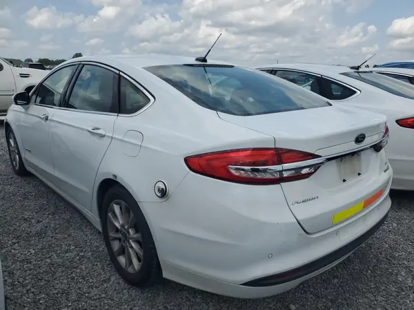 3FA6P0LU9HR410138 2017 FORD FUSION - Image 2