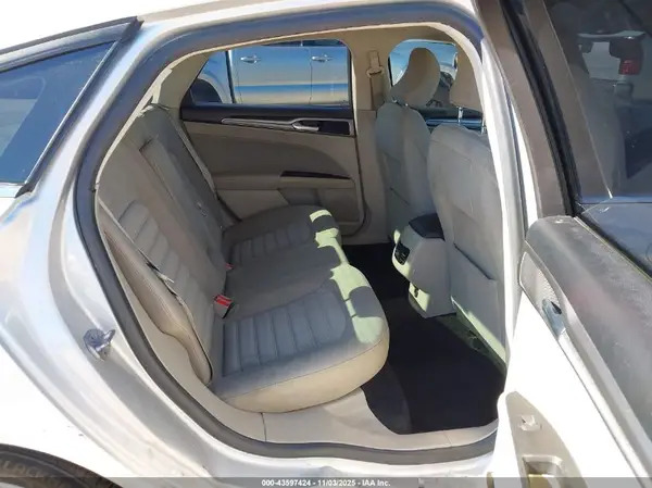 3FA6P0LU9JR103557 2018 FORD FUSION - Image 8