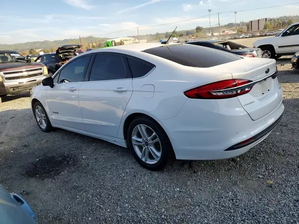 3FA6P0LU9JR110718 2018 FORD FUSION - Image 2