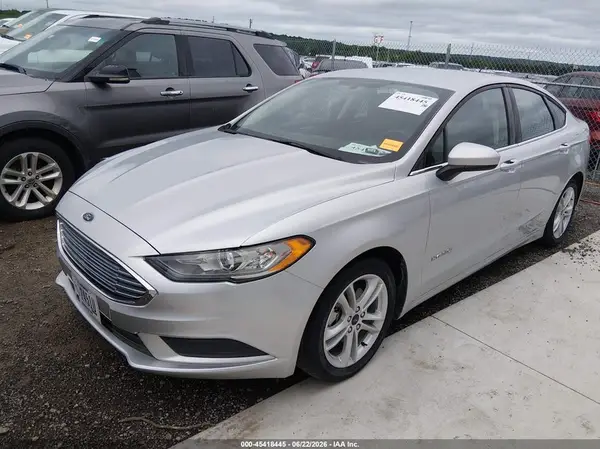 3FA6P0LU9JR111853 2018 FORD FUSION - Image 2