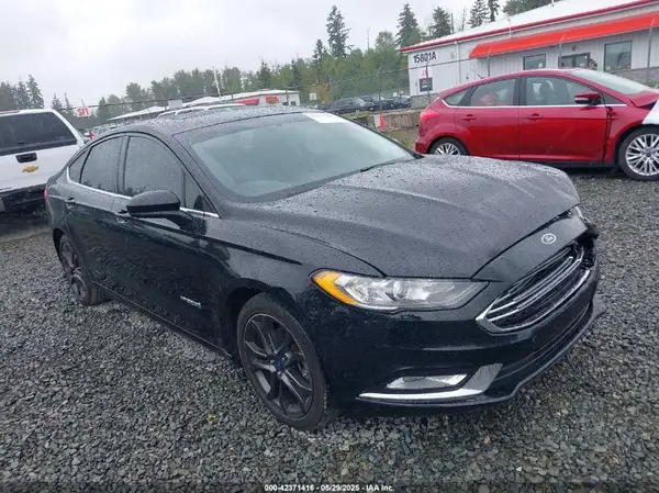 3FA6P0LU9JR116437 2018 FORD FUSION - Image 1