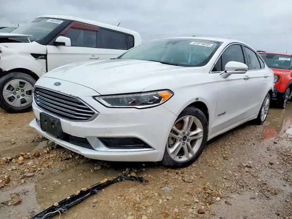 3FA6P0LU9JR118589 2018 FORD FUSION - Image 1
