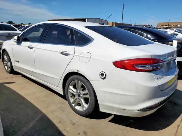 3FA6P0LU9JR118656 2018 FORD FUSION - Image 2