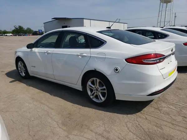 3FA6P0LU9JR129852 2018 FORD FUSION - Image 2