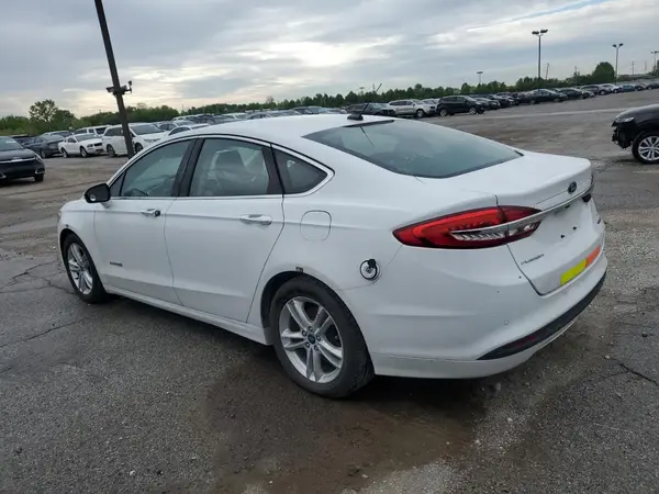 3FA6P0LU9JR129916 2018 FORD FUSION - Image 2