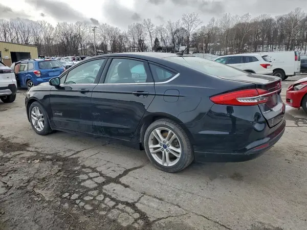 3FA6P0LU9JR132279 2018 FORD FUSION - Image 2
