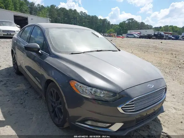 3FA6P0LU9JR137613 2018 FORD FUSION - Image 1