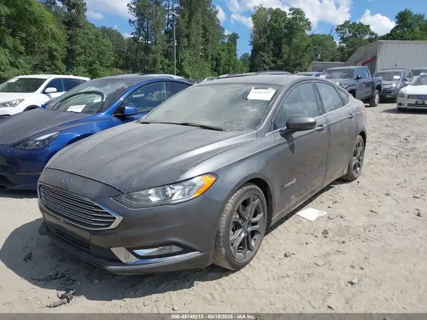 3FA6P0LU9JR137613 2018 FORD FUSION - Image 2