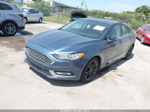 3FA6P0LU9JR137983 2018 FORD FUSION - Image 2