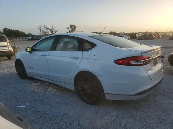 3FA6P0LU9JR138261 2018 FORD FUSION - Image 2