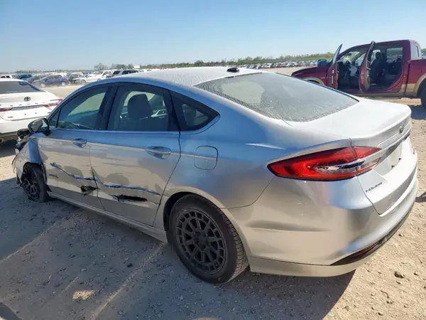 3FA6P0LU9JR140074 2018 FORD FUSION - Image 2