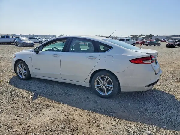 3FA6P0LU9JR150359 2018 FORD FUSION - Image 2