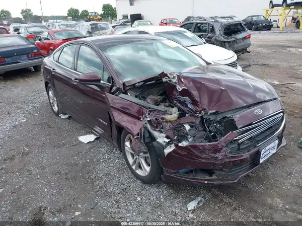 3FA6P0LU9JR153083 2018 FORD FUSION - Image 1