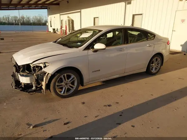 3FA6P0LU9JR153276 2018 FORD FUSION - Image 2