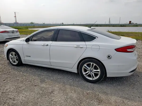 3FA6P0LU9JR163547 2018 FORD FUSION - Image 2